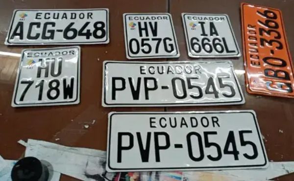 placas de carros en Ecuador por provincia, placas por provincias en Ecuador, tipos de placas vehiculares